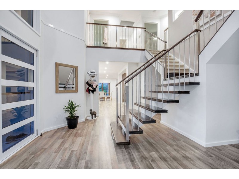 2 Ellida Lane, Coomera Waters QLD 4209