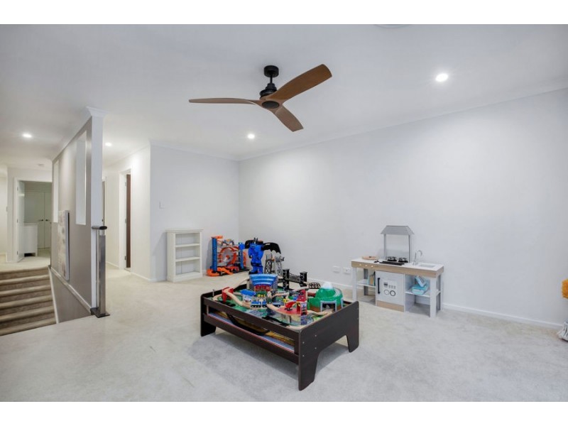 2 Ellida Lane, Coomera Waters QLD 4209