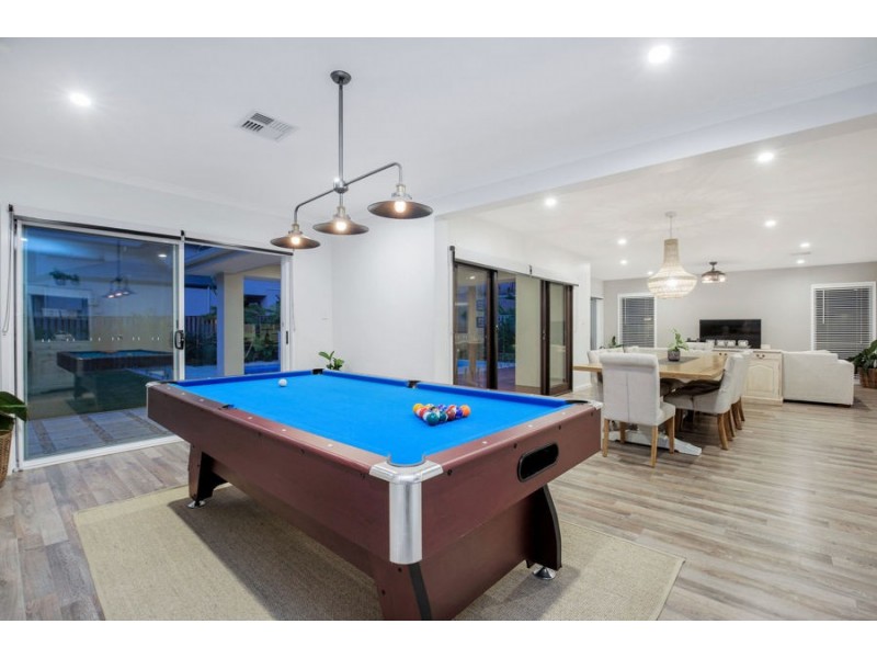 2 Ellida Lane, Coomera Waters QLD 4209