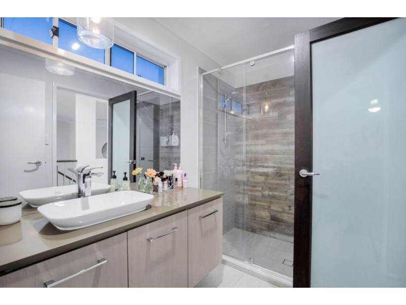 2 Ellida Lane, Coomera Waters QLD 4209