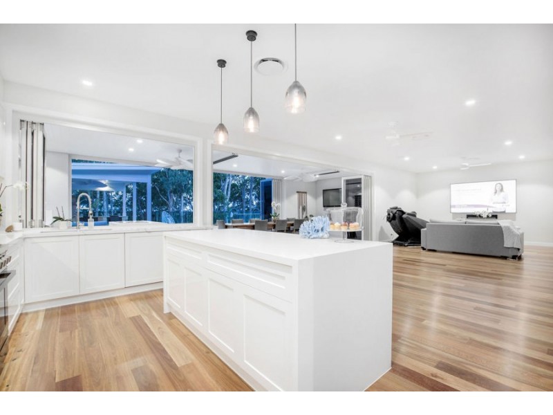 14 Bobsled Lane, Coomera Waters QLD 4209