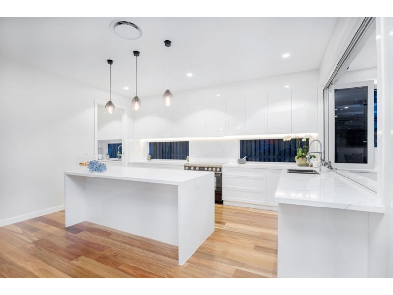 14 Bobsled Lane, Coomera Waters QLD 4209