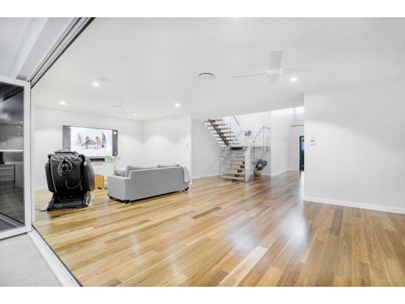 14 Bobsled Lane, Coomera Waters QLD 4209