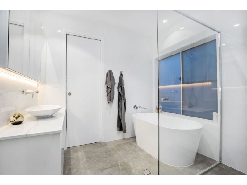 14 Bobsled Lane, Coomera Waters QLD 4209