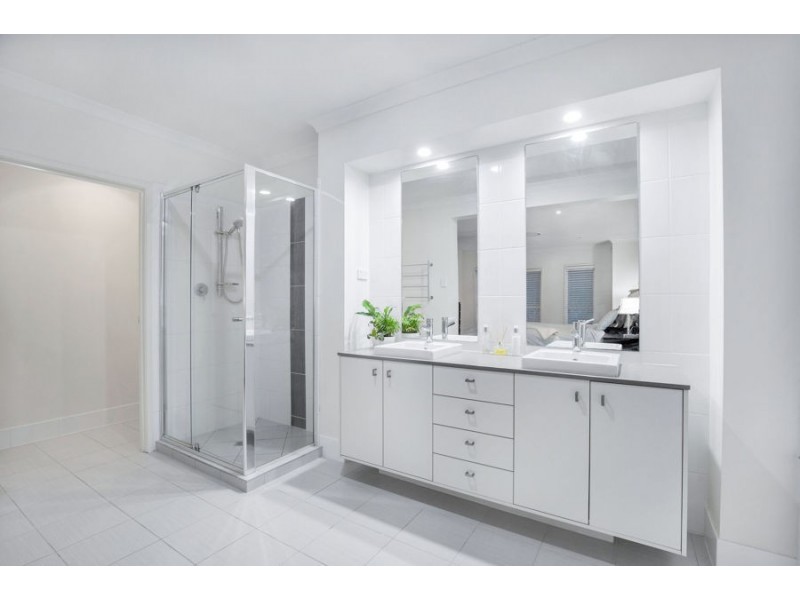 7 Elusive Road, Coomera Waters QLD 4209