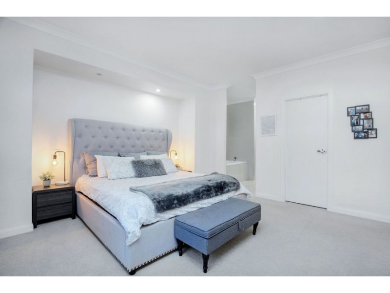 20 Village High Crescent, Coomera Waters QLD 4209