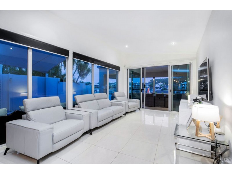 11 Nocturne Lane, Coomera Waters QLD 4209