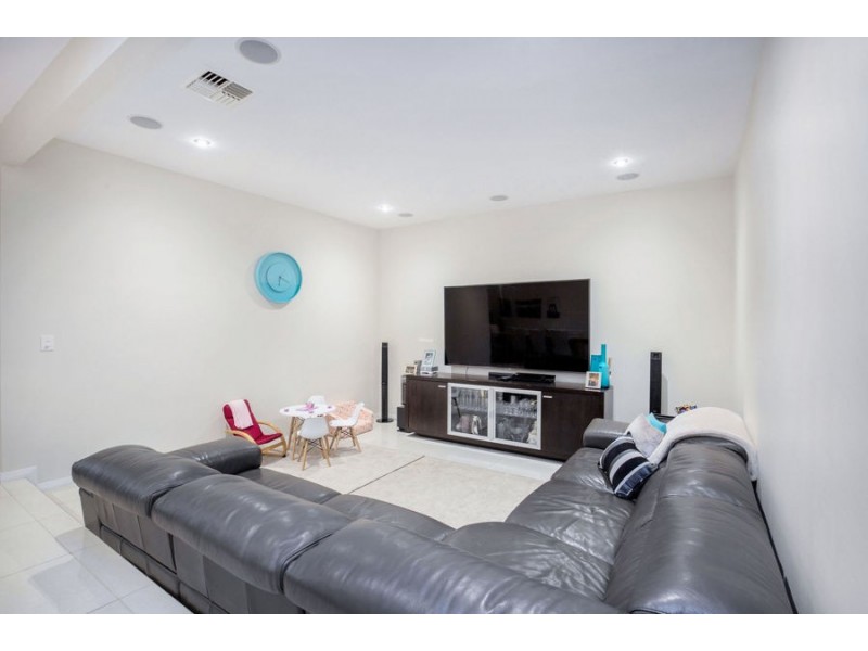 11 Nocturne Lane, Coomera Waters QLD 4209