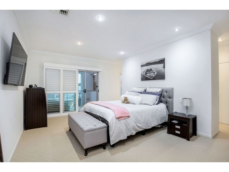 11 Nocturne Lane, Coomera Waters QLD 4209