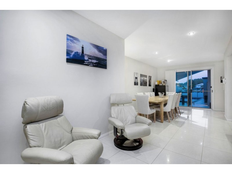 11 Nocturne Lane, Coomera Waters QLD 4209