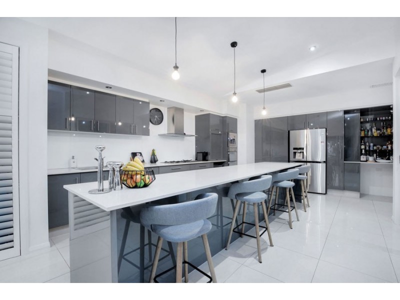 11 Nocturne Lane, Coomera Waters QLD 4209