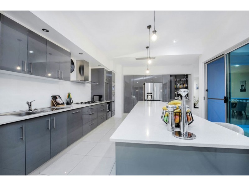 11 Nocturne Lane, Coomera Waters QLD 4209