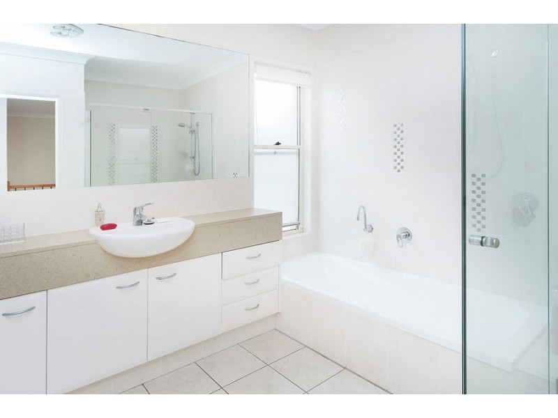 12 Brindabella Close, Coomera Waters QLD 4209