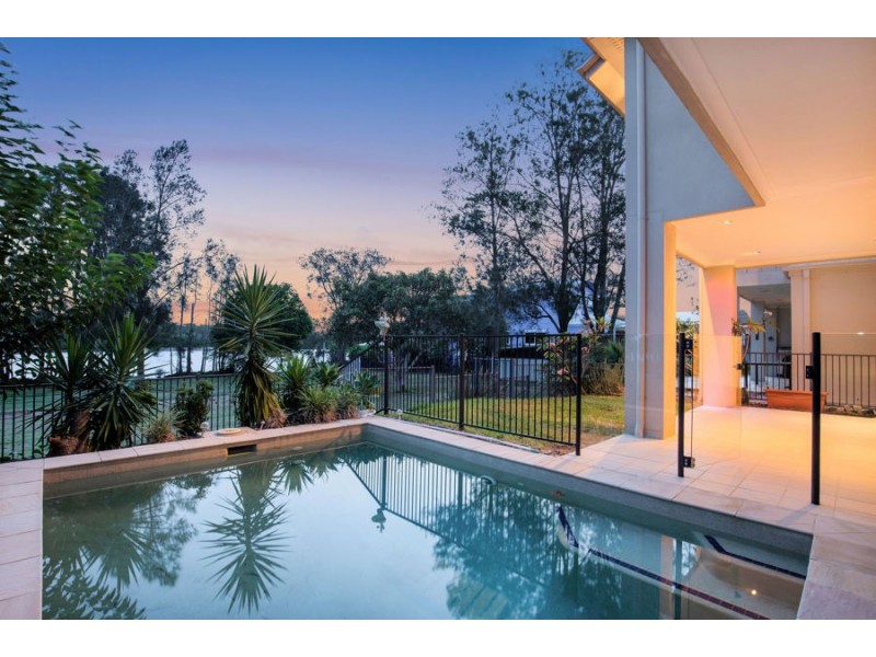 3 Brindabella Close, Coomera Waters QLD 4209