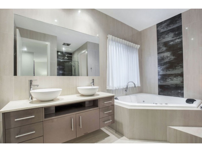 37 Balmara Place, Coomera Waters QLD 4209