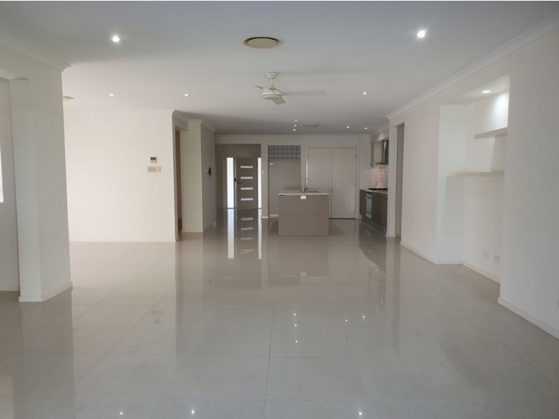 7 Elusive Road, Coomera Waters QLD 4209