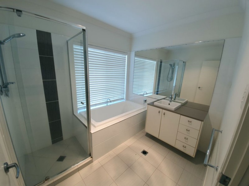 7 Elusive Road, Coomera Waters QLD 4209