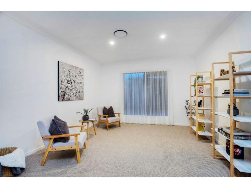 6 Kintail Lane, Coomera Waters QLD 4209