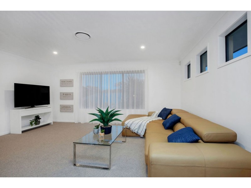 6 Kintail Lane, Coomera Waters QLD 4209