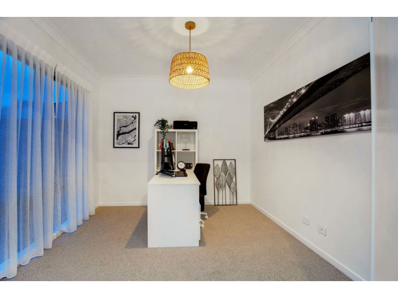 6 Kintail Lane, Coomera Waters QLD 4209