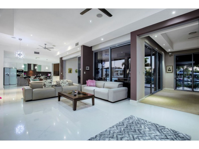 33 Westward Way, Coomera Waters QLD 4209