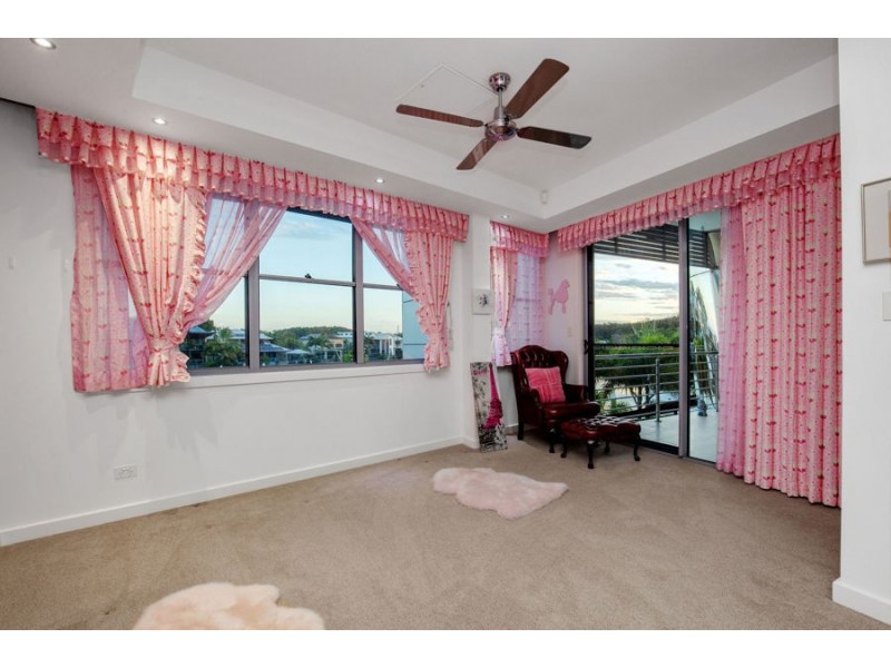 33 Westward Way, Coomera Waters QLD 4209