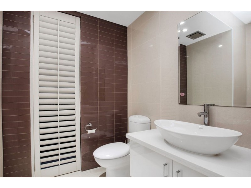 33 Westward Way, Coomera Waters QLD 4209