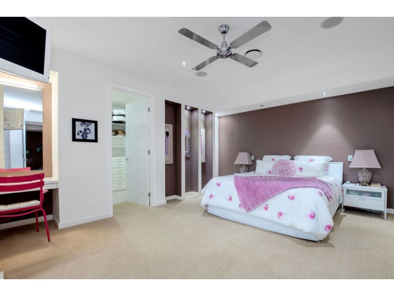 33 Westward Way, Coomera Waters QLD 4209