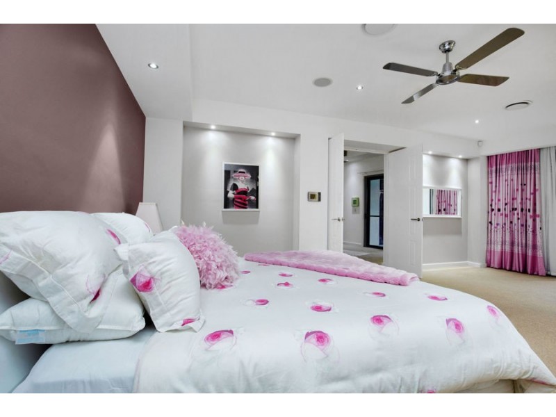 33 Westward Way, Coomera Waters QLD 4209