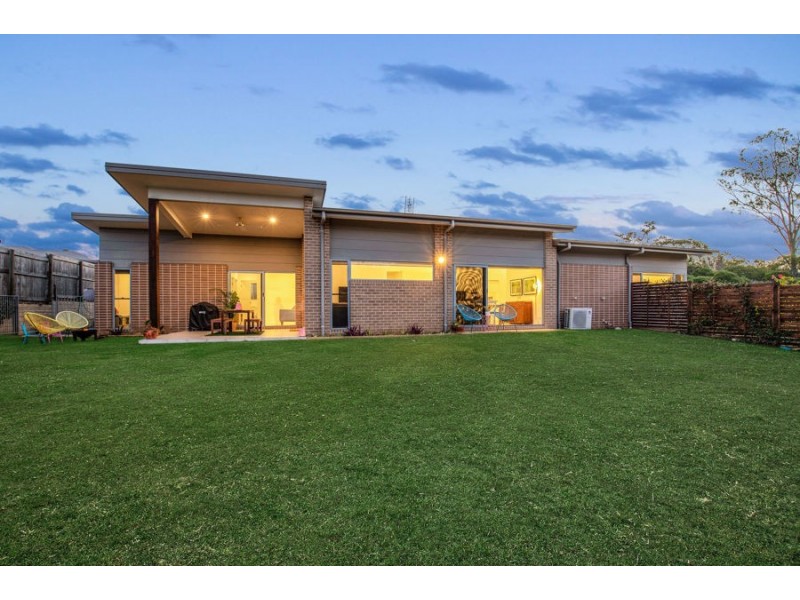 82 Edwardson Drive, Coomera QLD 4209