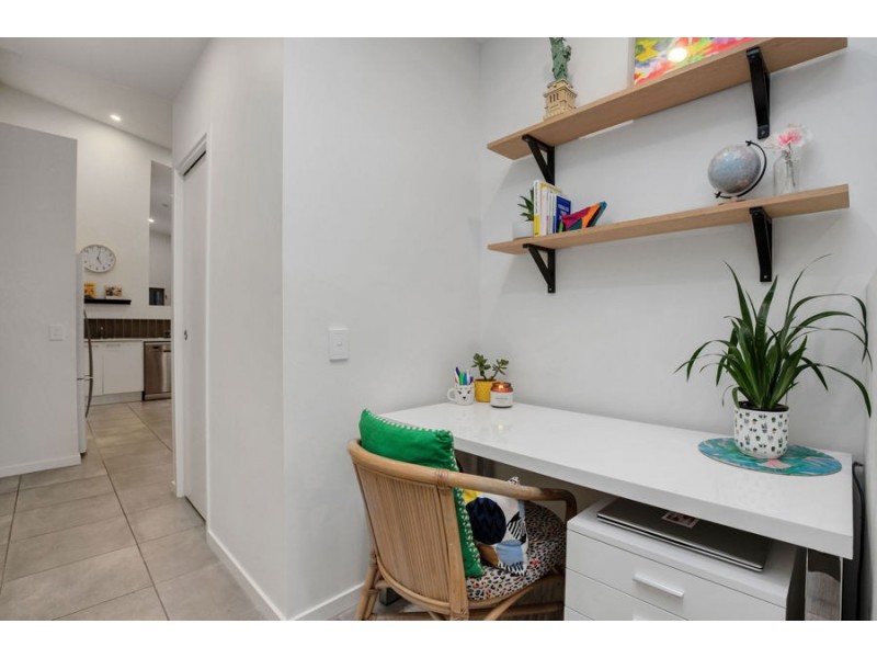 82 Edwardson Drive, Coomera QLD 4209