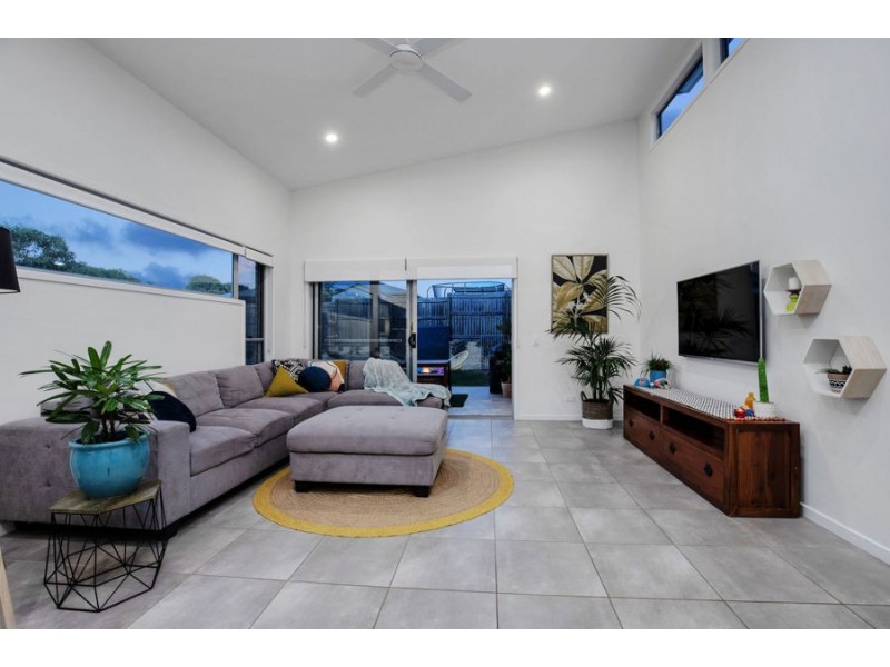 82 Edwardson Drive, Coomera QLD 4209