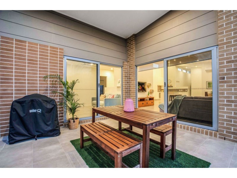 82 Edwardson Drive, Coomera QLD 4209