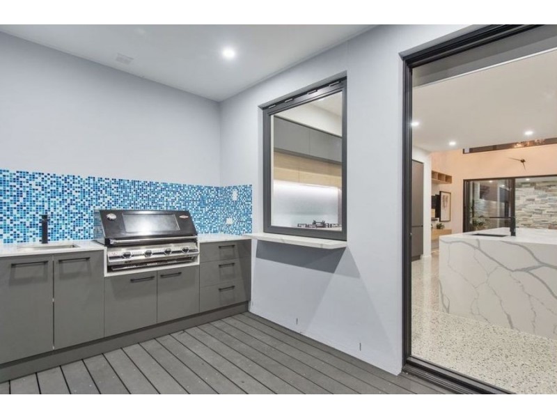32 Sovereign Lane, Coomera Waters QLD 4209