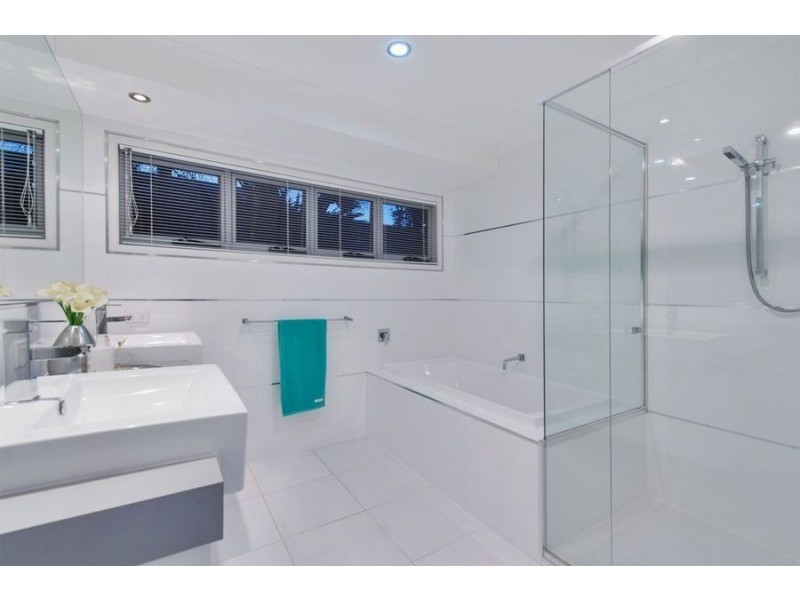 7 Brilliant Lane, Coomera Waters QLD 4209