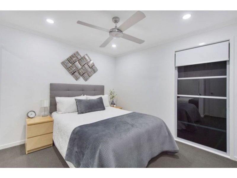 7 Brilliant Lane, Coomera Waters QLD 4209