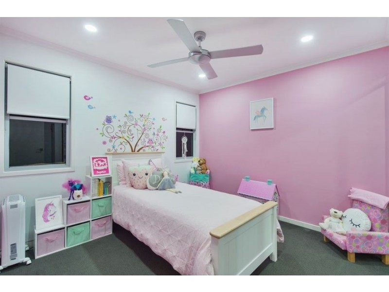 7 Brilliant Lane, Coomera Waters QLD 4209