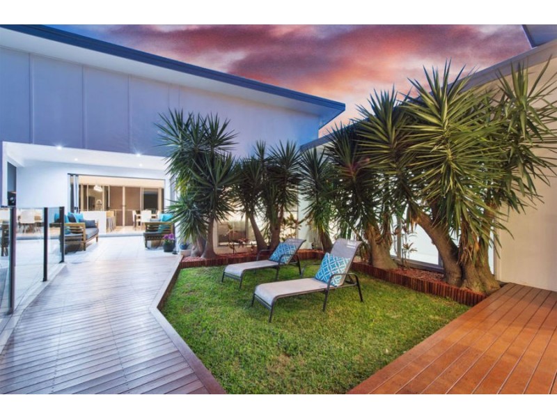 7 Brilliant Lane, Coomera Waters QLD 4209