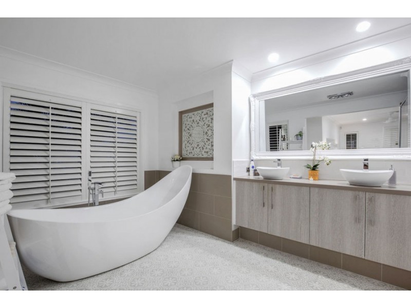 73 Impeccable Cct, Coomera Waters QLD 4209