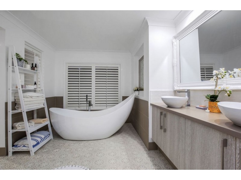 73 Impeccable Cct, Coomera Waters QLD 4209