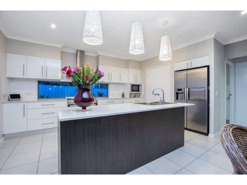 16 Boambillee Drive, Coomera Waters QLD 4209