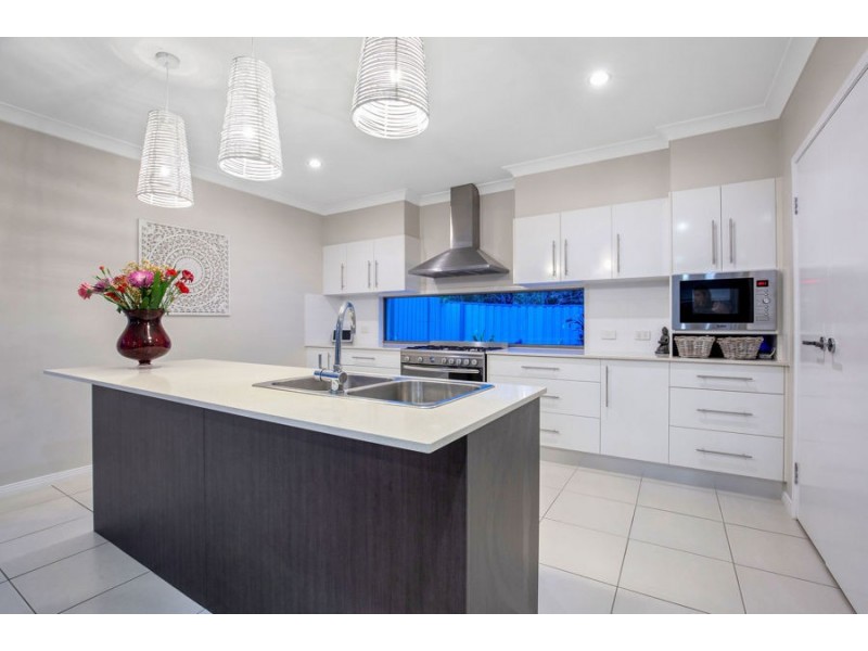 16 Boambillee Drive, Coomera Waters QLD 4209