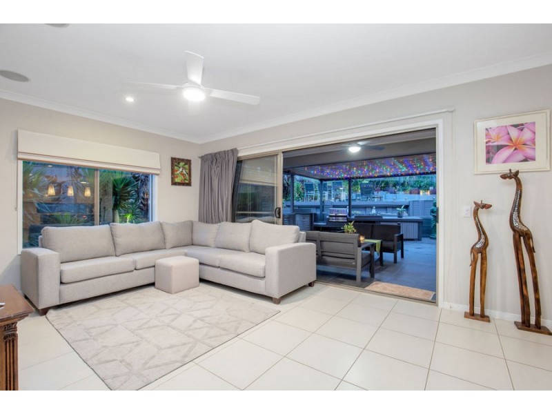 16 Boambillee Drive, Coomera Waters QLD 4209