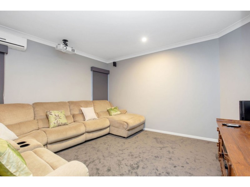 16 Boambillee Drive, Coomera Waters QLD 4209