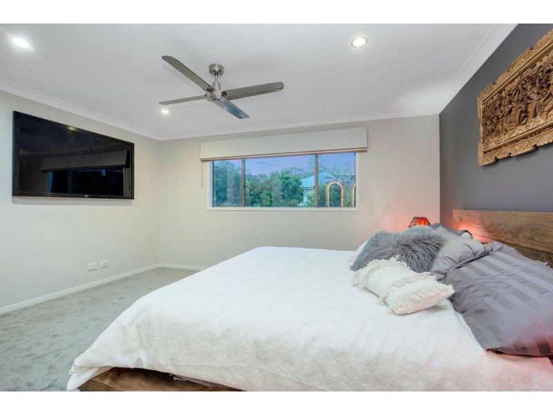 16 Boambillee Drive, Coomera Waters QLD 4209