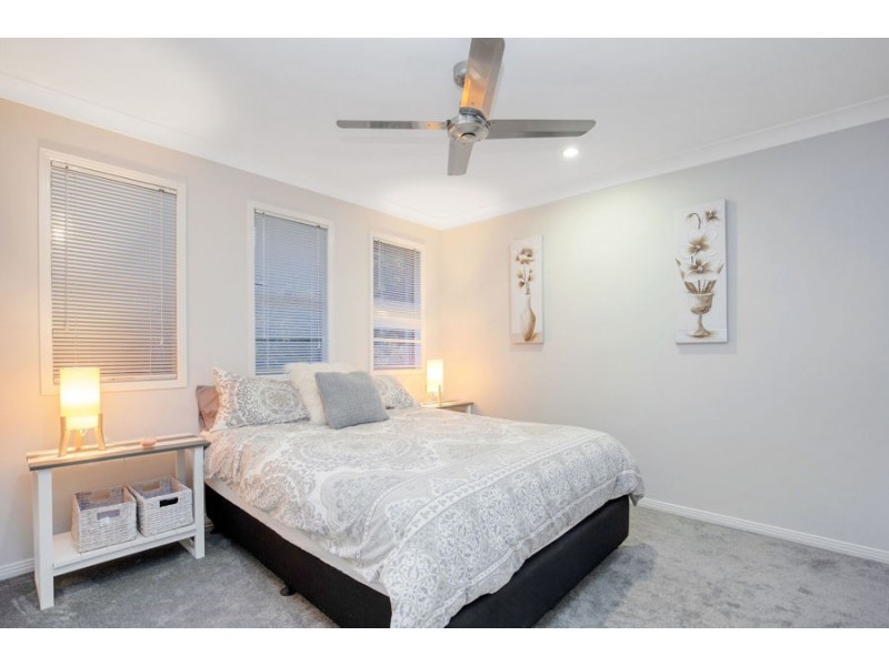 16 Boambillee Drive, Coomera Waters QLD 4209