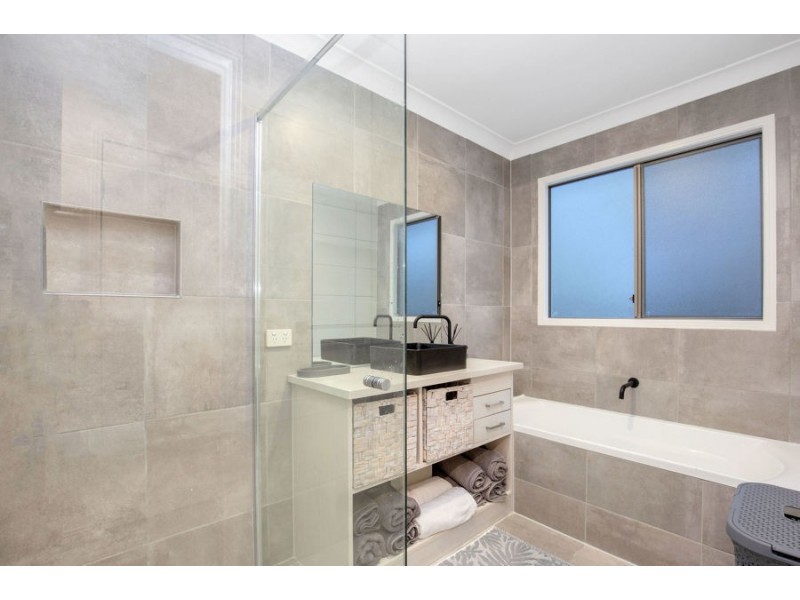 16 Boambillee Drive, Coomera Waters QLD 4209