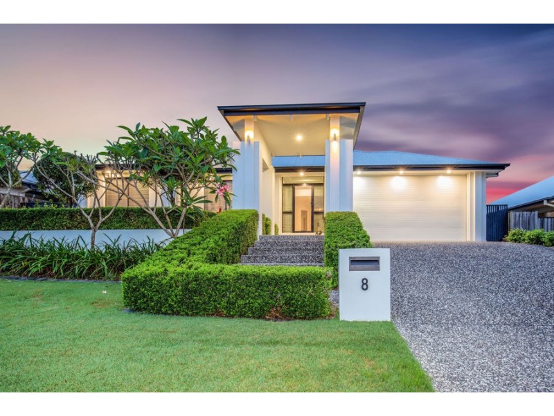 8 Pacha Close, Coomera Waters QLD 4209