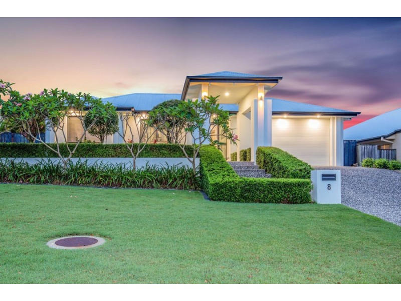 8 Pacha Close, Coomera Waters QLD 4209