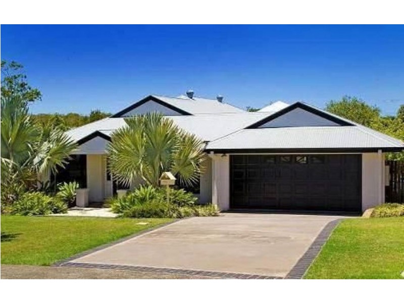 2 Ingrid Lane, Coomera Waters QLD 4209